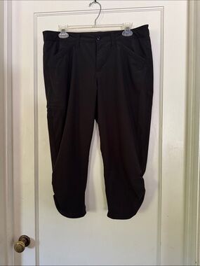 Eddie Bauer Women's Black Ankle Cropped Pants